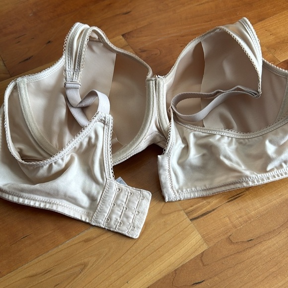 WACOAL SPACER BASIC BEAUTY 853192 BRA 40C like new - Picture 7 of 10